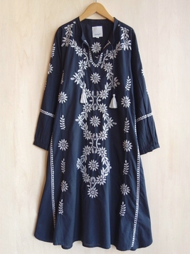 ナザーカト刺繍チュニック